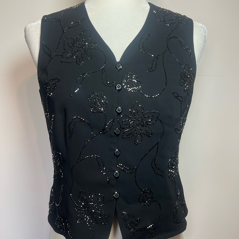 Vintage Jones New York Black Beaded Vest Petite 8P 90s Minimalist Floral Top